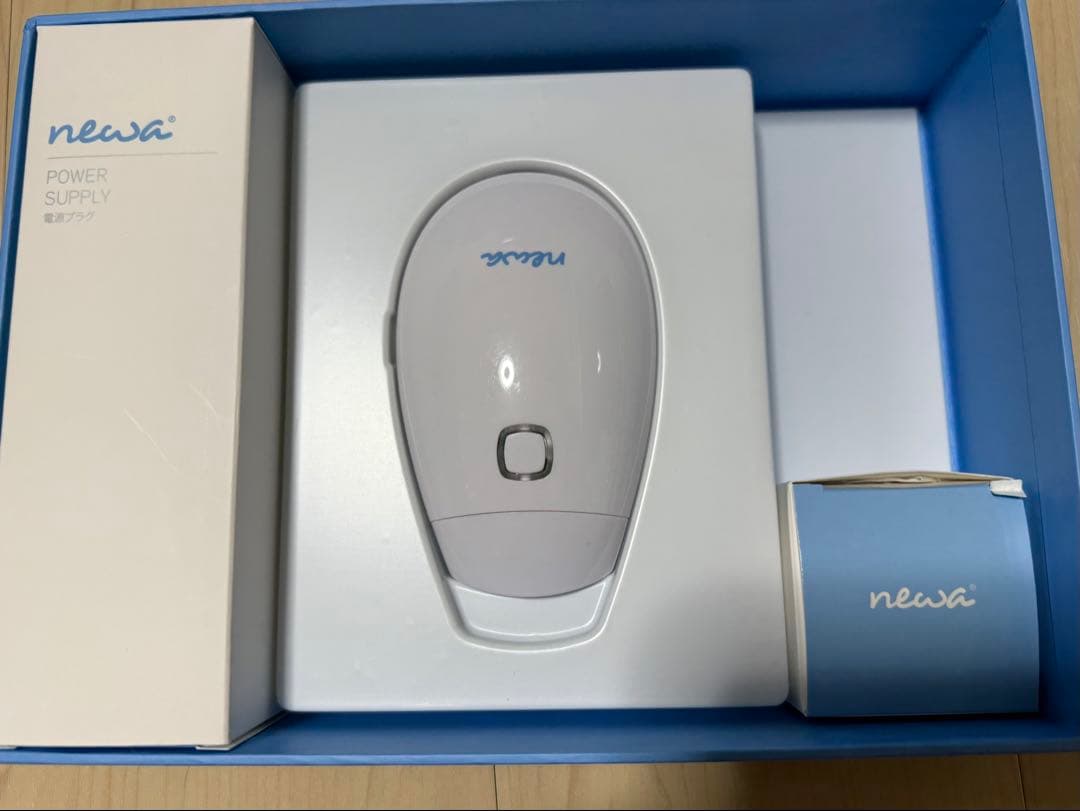 newa リフト　ニューア　リフト　美顔器
