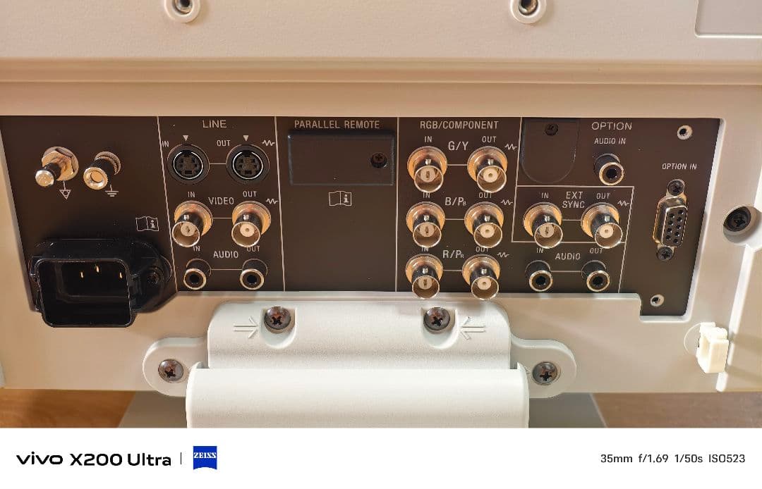 【実売20万】21.5型フルハイビジョンモニター 2液晶 LMD-2110MD