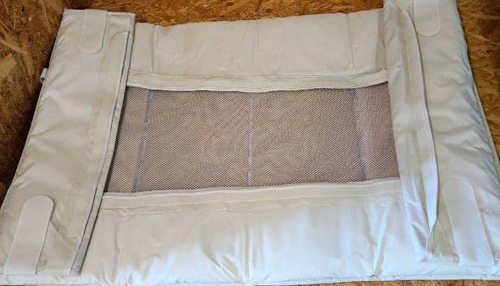 送料込Apricaココネルエアープラス24カ月以内乳幼児1人用折りたたみ式ベッド