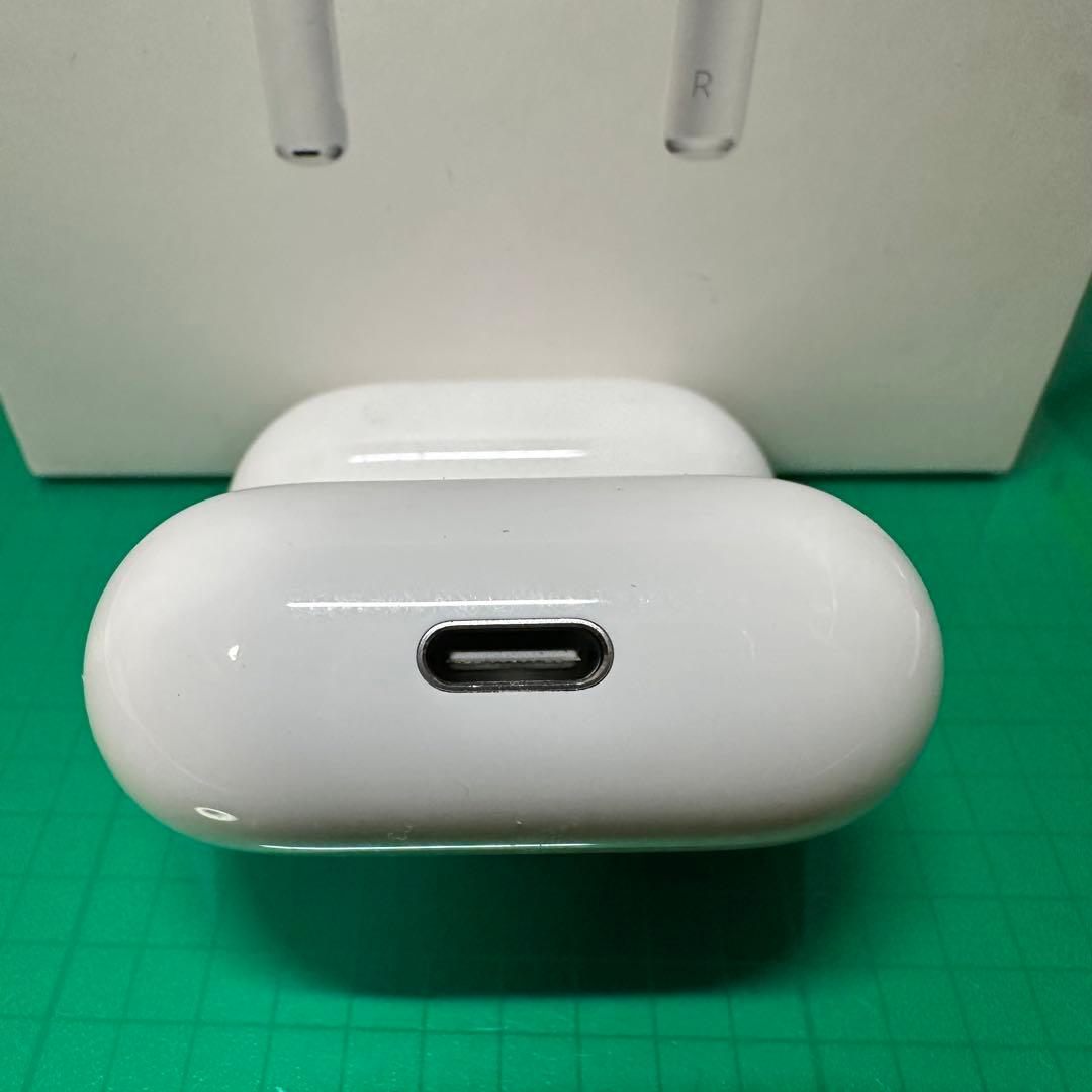 [正規品]AirPods 第4世代 充電ケースのみ ノイズキャンセリングなし
