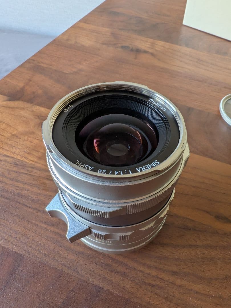 【極美品】Thypoch Simera 28mm f/1.4 Xマウント