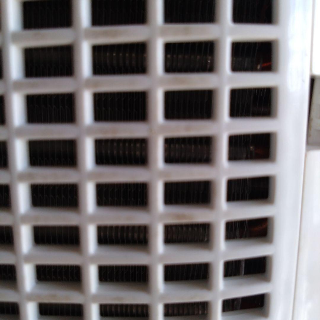 SHARP 衣類乾燥除湿機　CM-L100−W プラズマクラスター 大奉仕中