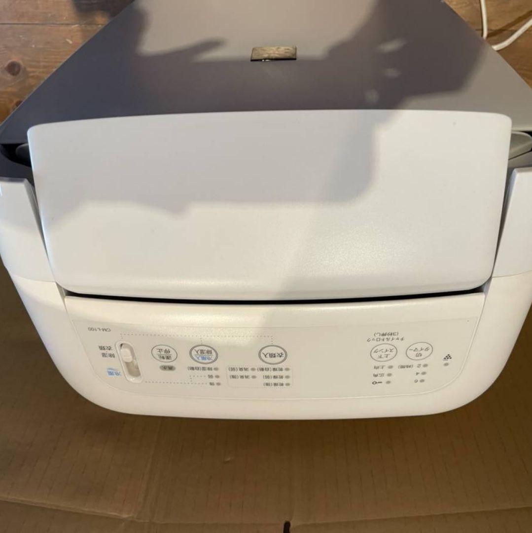 SHARP 衣類乾燥除湿機　CM-L100−W プラズマクラスター 大奉仕中