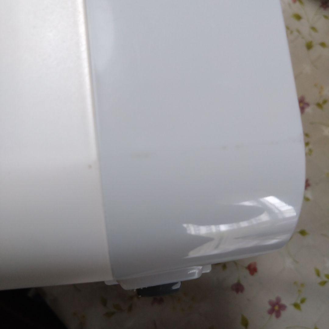 SHARP 衣類乾燥除湿機　CM-L100−W プラズマクラスター 大奉仕中