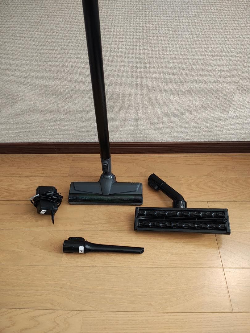 東芝★VC-CLW32★2023年製★バッテリーの状態良好★6