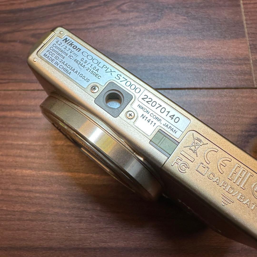 Nikon COOLPIX S7000 デジカメ ほぼ新品 5321