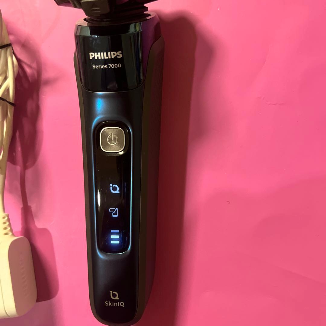 展示品　未使用品 PHILIPS Series7000 メンズシェーバー本日終了
