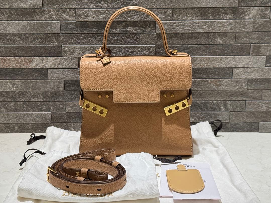 【美品】【安心鑑定】デルヴォー タンペートPM クリスピーカーフ ベジタル