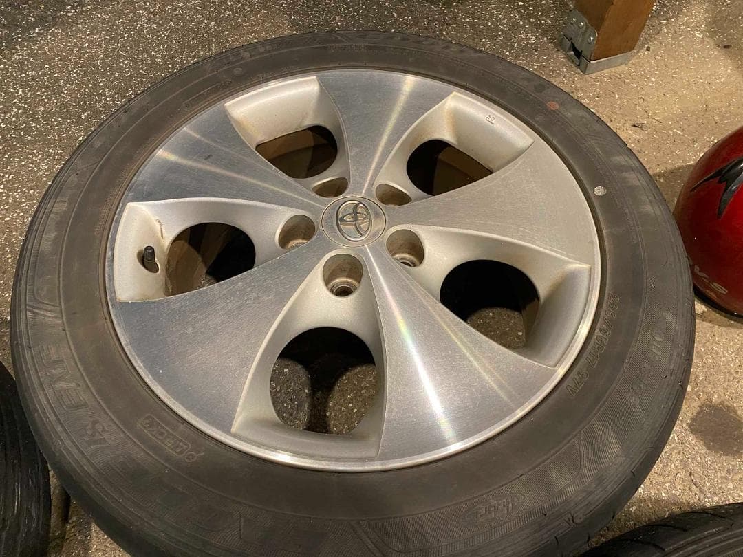 トヨタ　アルファード純正　225/55R17ホイール、タイヤセット