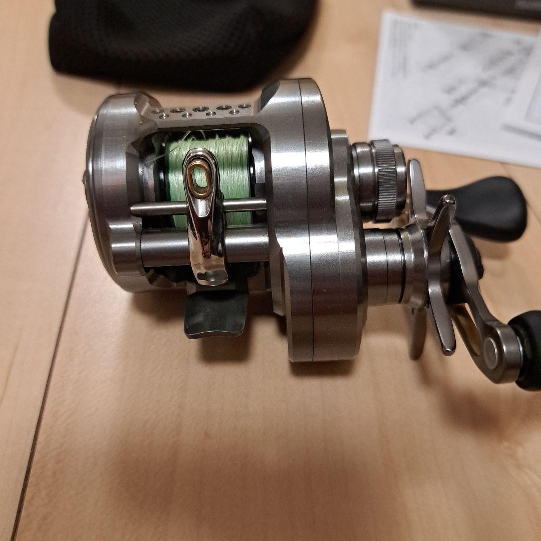 SHIMANO CALCUTTA CONQUEST BFS XG 左