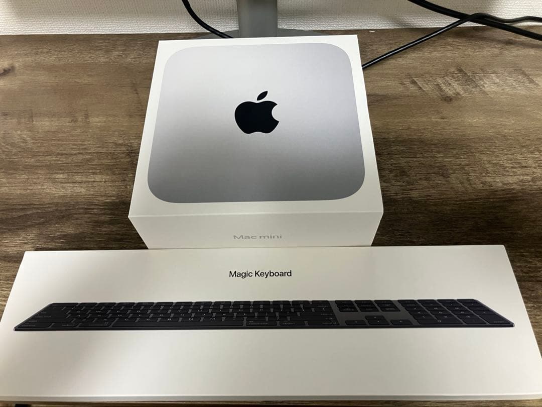Macデスクトップ Mac mini M1 8GB 256GB + Magic Keyboard