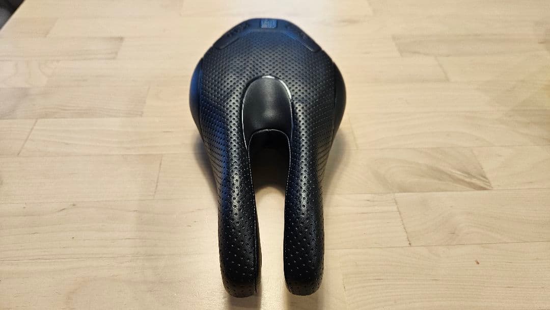 ISM サドル PS1.0 ブラック（トライアスロン/TT用）