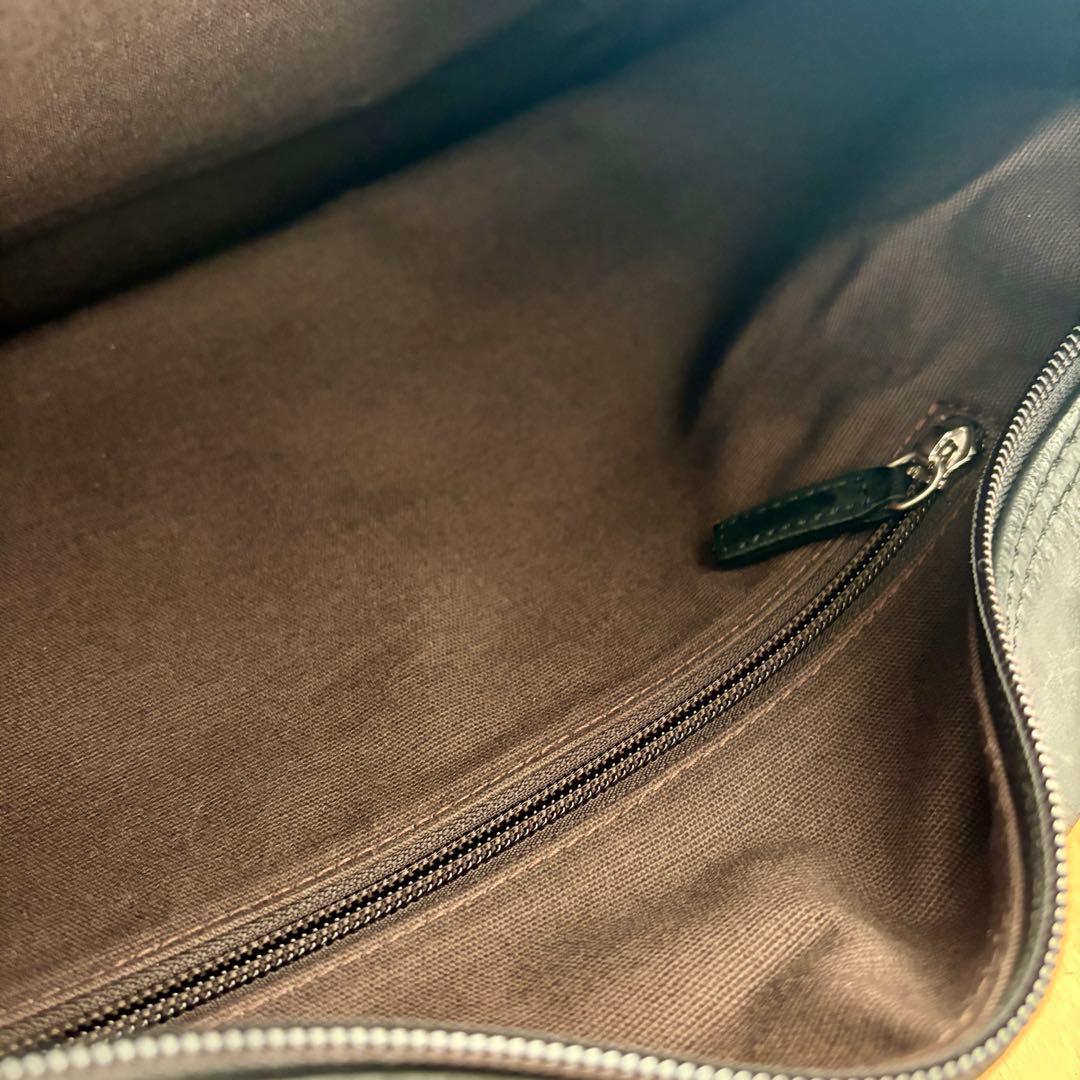 おび Salvatore Ferragamo ショルダーバッグ