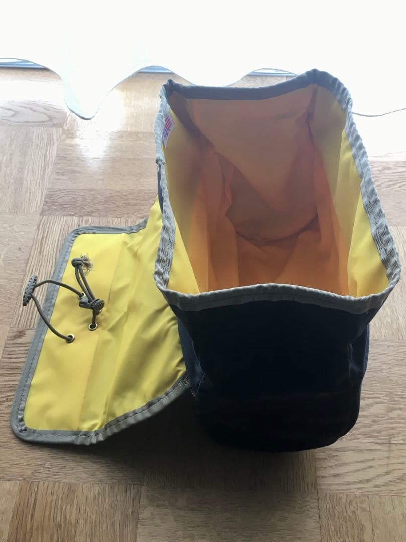 ULTRA ROMANCE （ウルトラロマンス ） ハンドルバーバッグ