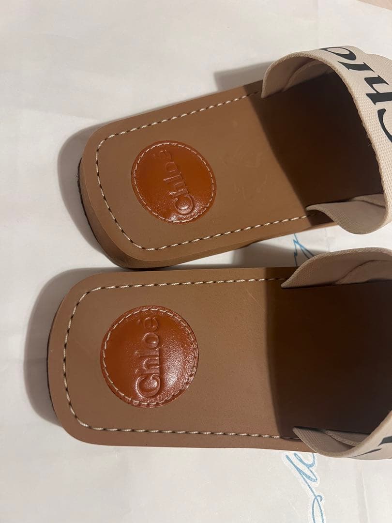 Chloé ロゴ入りサンダル ベージュ・ブラウン