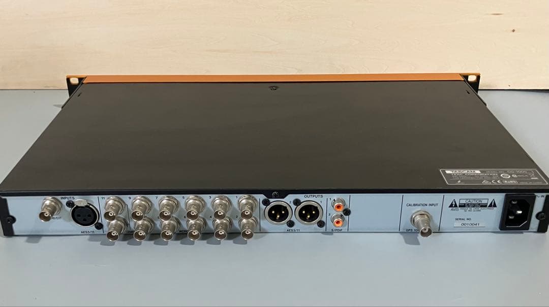 TASCAM CG-1000 マスタークロックジェネレーター