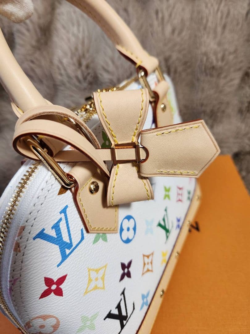 い*ご様 [新品未使用 ]LOUIS VUITTON LV×TM アルマBB M