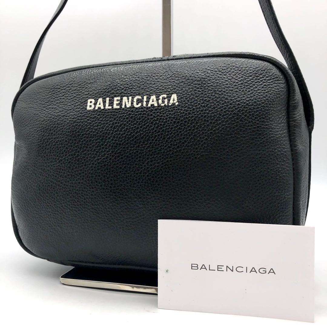 BALENCIAGA ショルダーバッグ　黒　レザー　エブリデイ　カメラバッグ