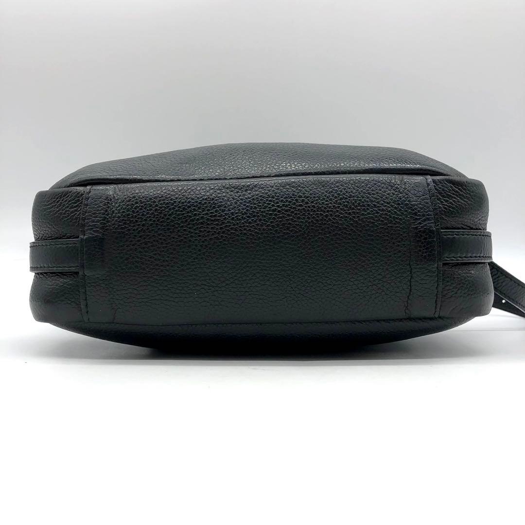 BALENCIAGA ショルダーバッグ　黒　レザー　エブリデイ　カメラバッグ