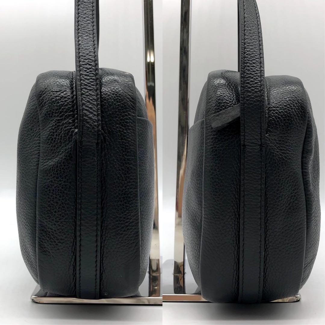 BALENCIAGA ショルダーバッグ　黒　レザー　エブリデイ　カメラバッグ