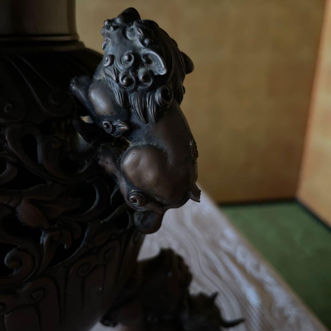 T*s様 ゲキレア透かし彫り　薄端　金属製　三つ足　華道具