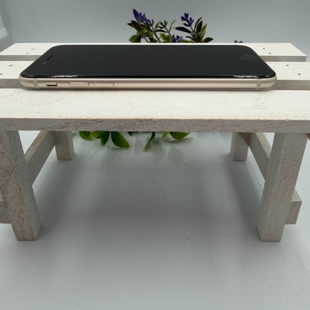 iPhone SE第3世代 64GB スターライト 408