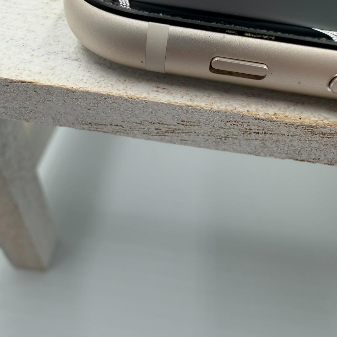 iPhone SE第3世代 64GB スターライト 408