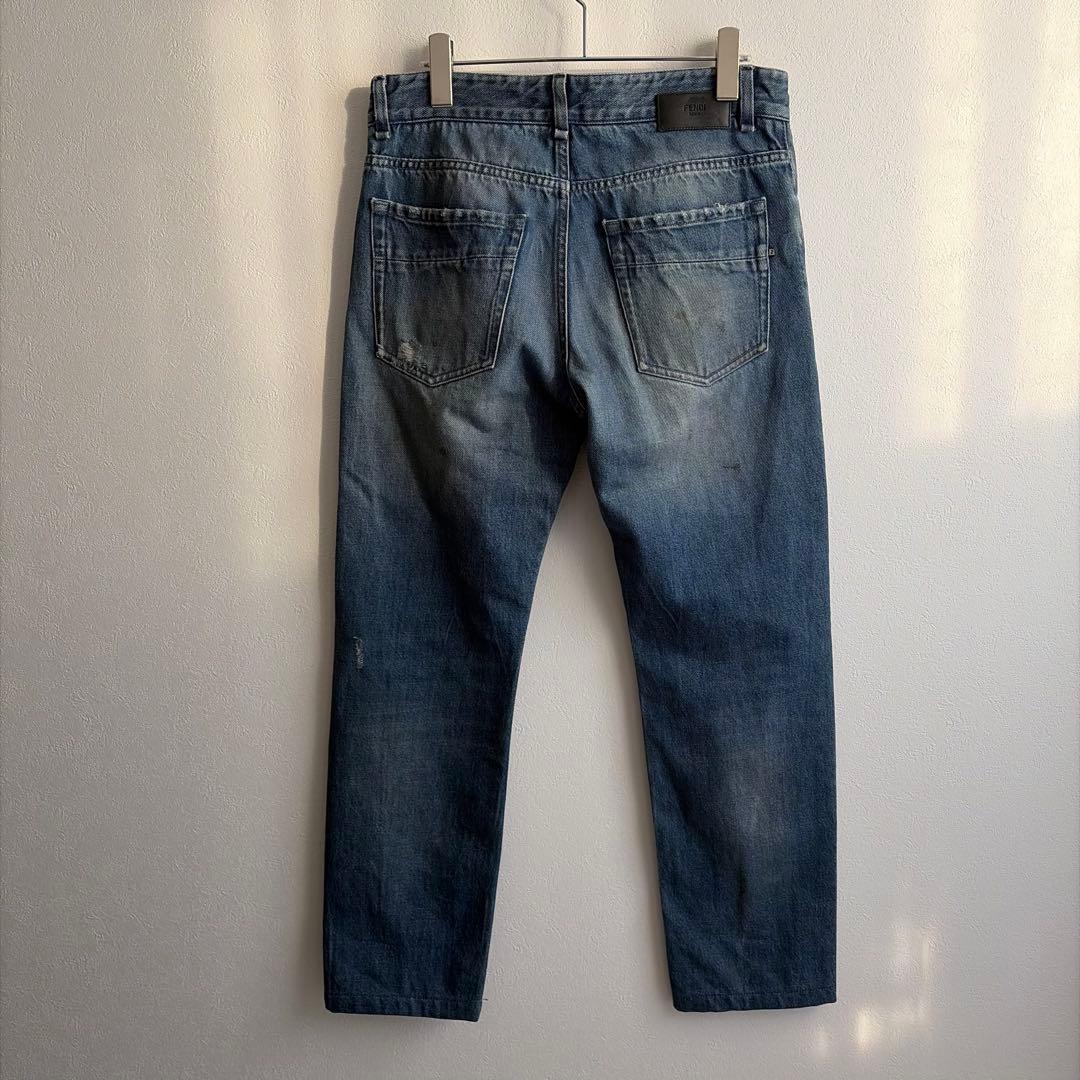 【極美品✨】FENDI デニム　ダメージ加工　ズッカ柄　32 レザーパッチ