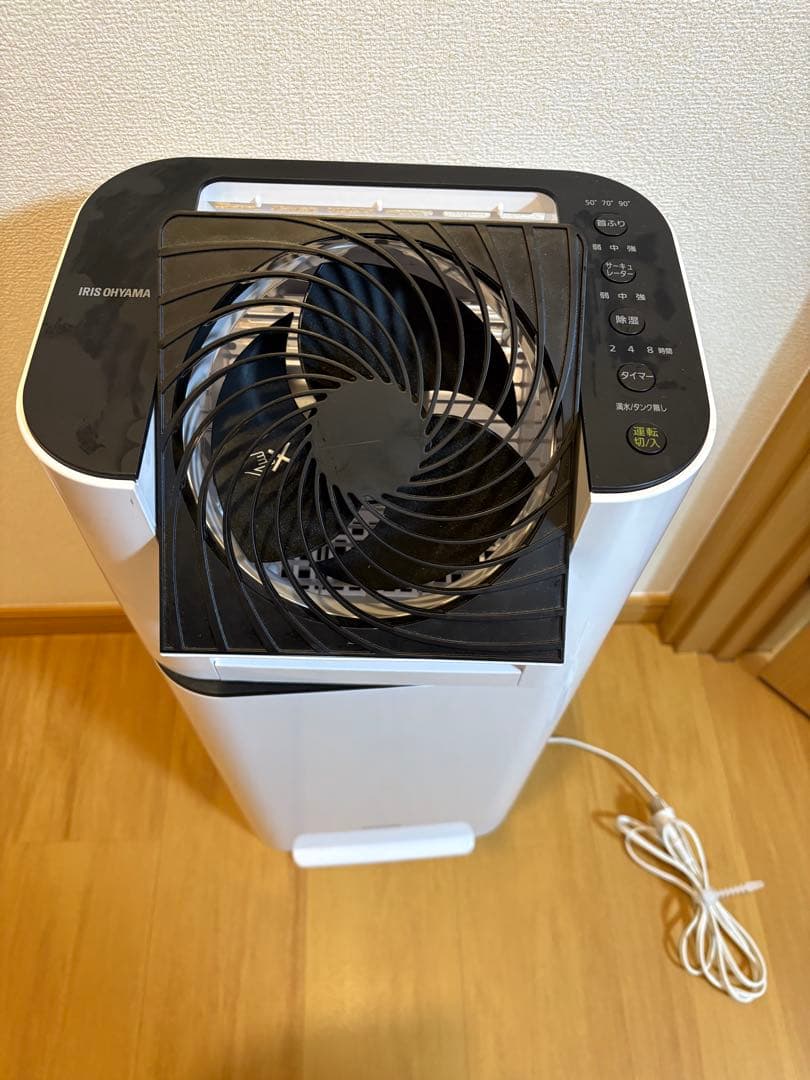 アイリスオーヤマ　サーキュレーター衣類乾燥除湿機【美品、状態良好】