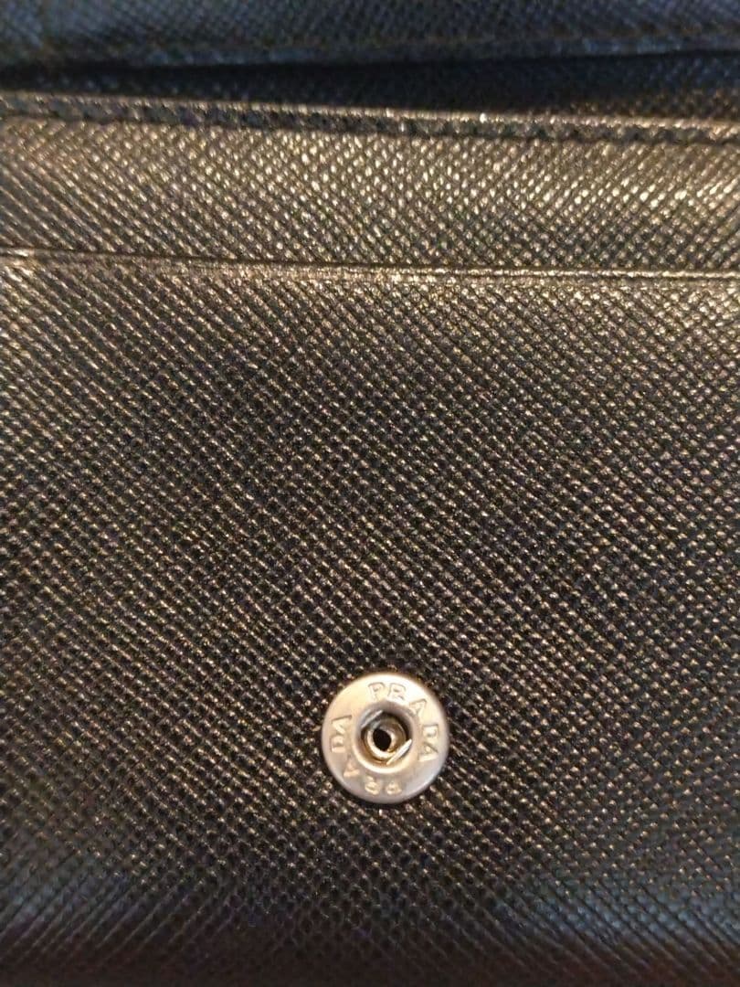 紘*田様 PRADA サフィアーノレザー 三角ロゴ 名刺入れ カードケース ブラ