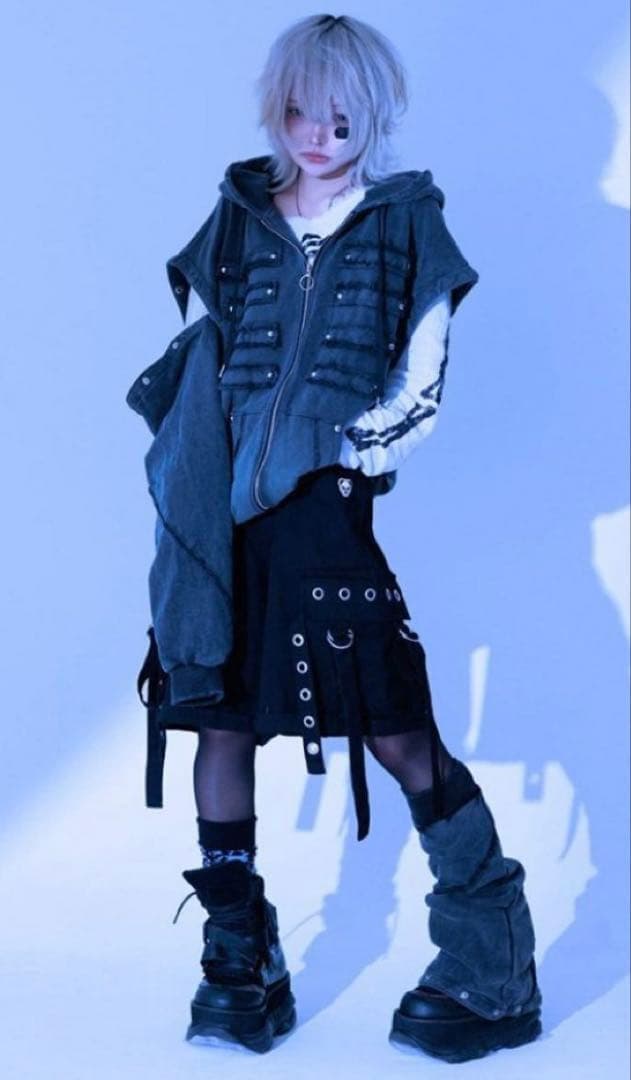 Gamchu【ガムチュ】背面鬼面Two-Shot ハーフパンツ 破壊骨りあ