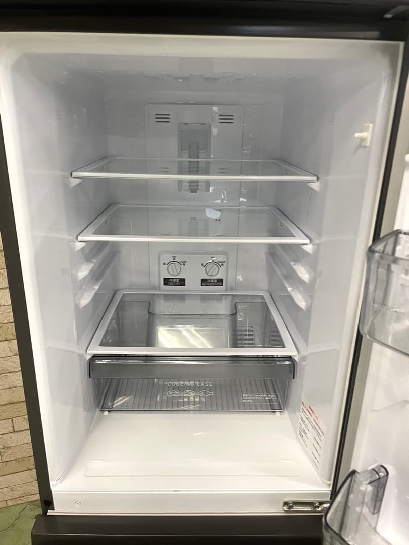 大阪送料無料★3か月保障付き★冷蔵庫★2ドア★MR-P15H-H★R-641