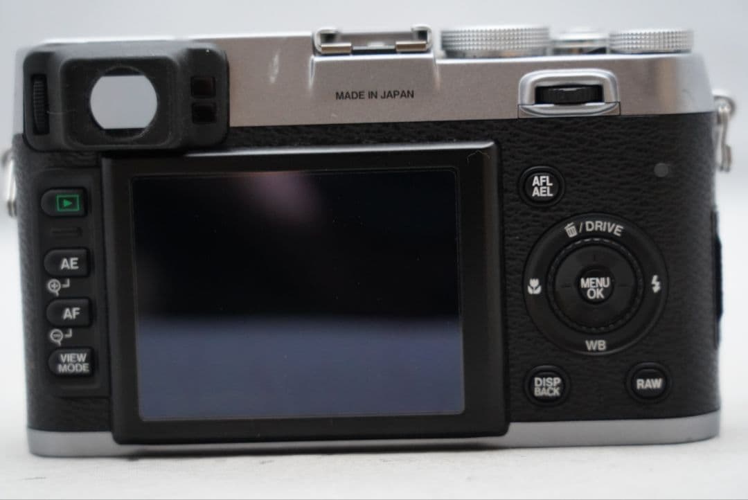 フジフィルム ファインピクス X100 23㎜ F=1:2 ASPH