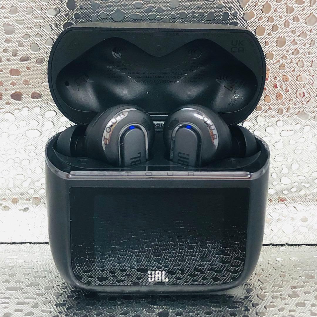 【美品】JBL Tour Pro 3 ブラック