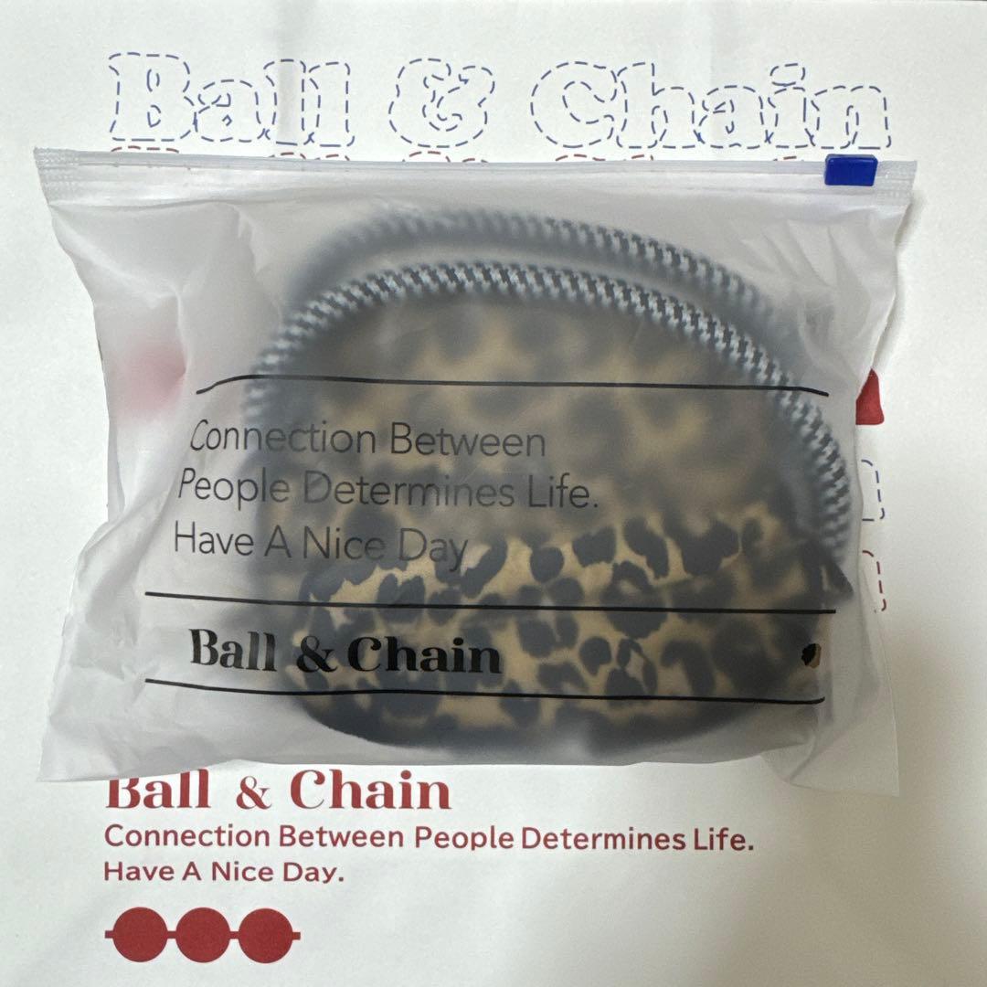 parumi様　ボールアンドチェーン　サンリオ　ハローキティ　レオパード