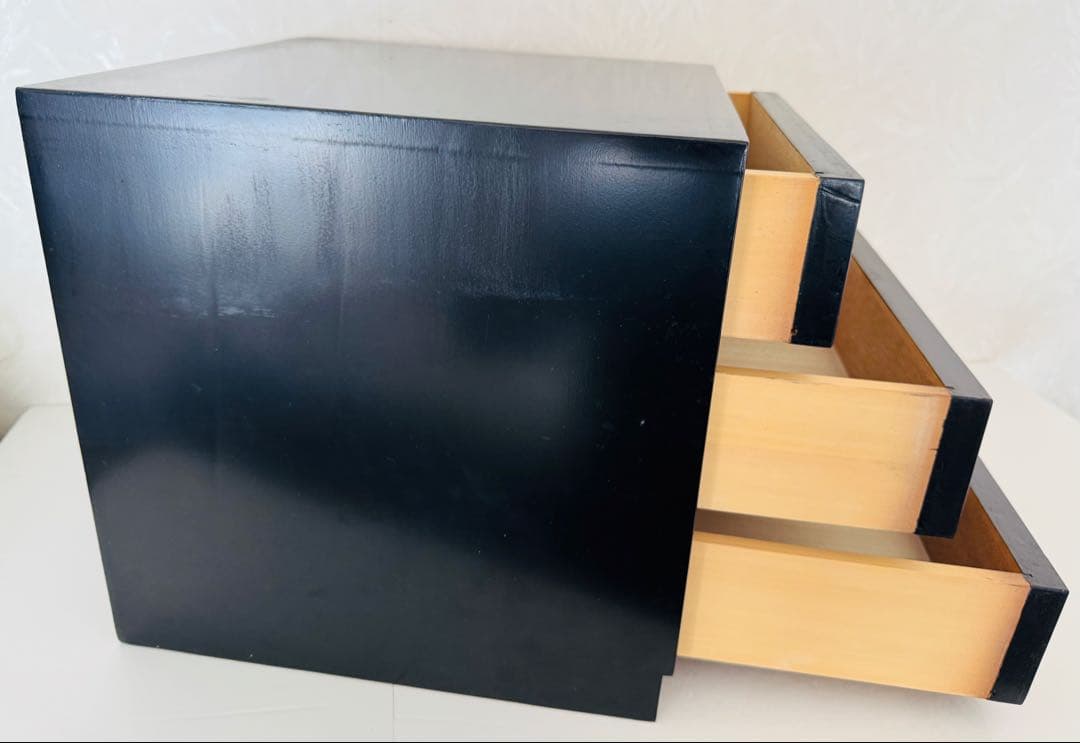 3段チェスト　引き出し　花刺繍　インテリア収納　和箪笥　昭和レトロ　ヴィンテージ