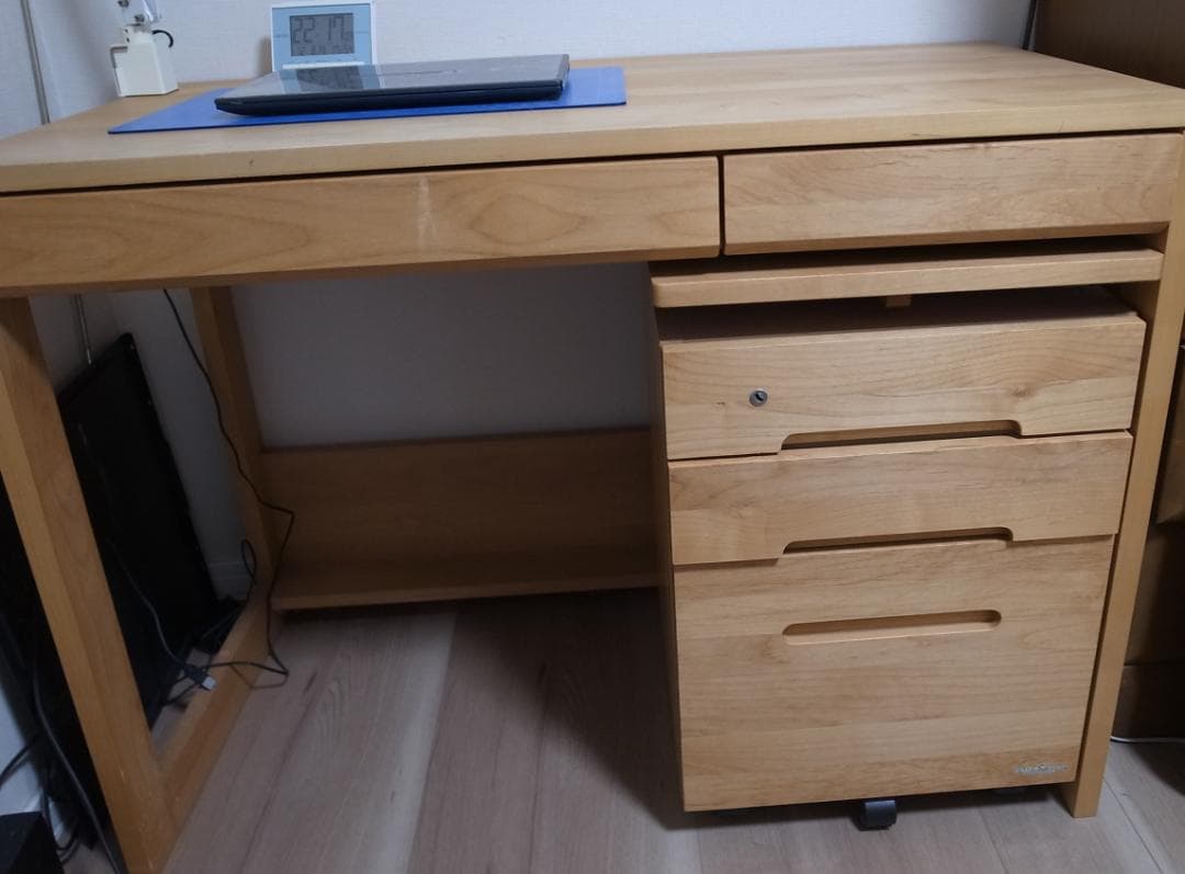 大人になっても使える学習机　堀田木工所　木目調　別出品で昇降式ワゴンあり