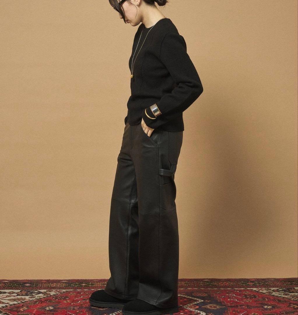 ラムレザーパンツ　フレームワーク　アウトオブフレーム