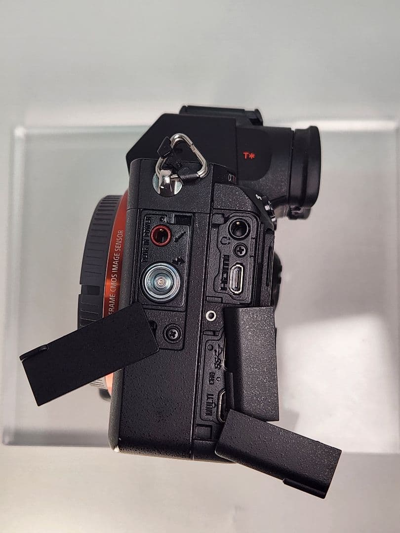 SONY α7R III ミラーレスカメラ 本体とバッテリーグリップ