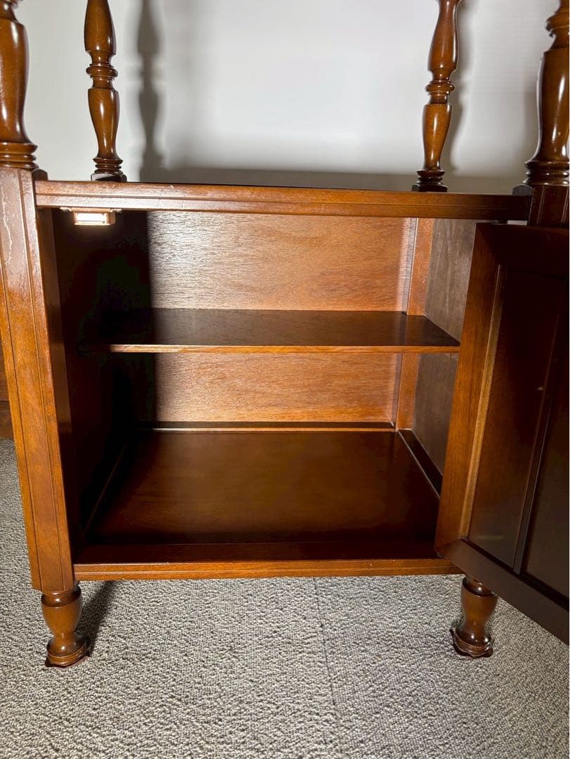 TOKUDA 徳田家具 高級サイドキャビネット 取っ手付収納