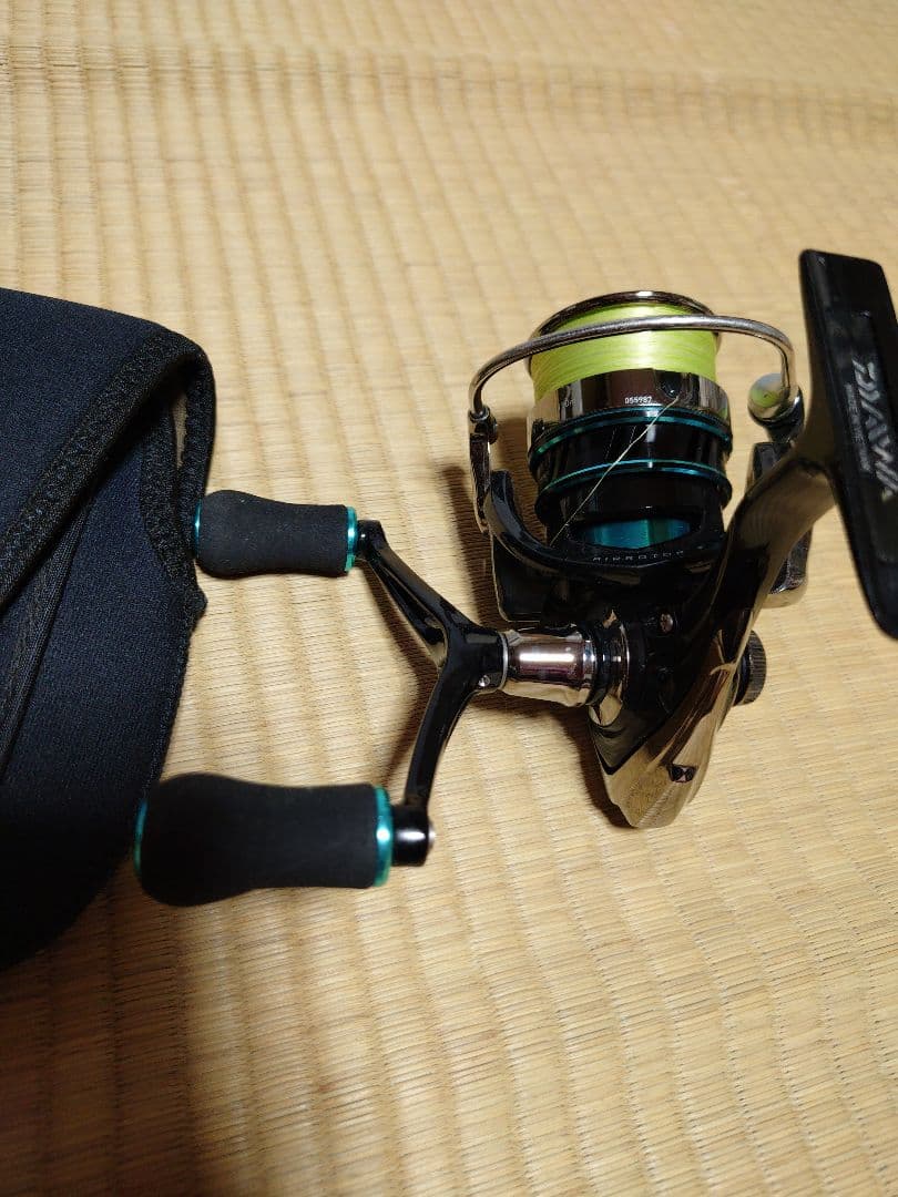 A*d様 ダイワ スピニングリール エメラルダス　2508PE-H-DH