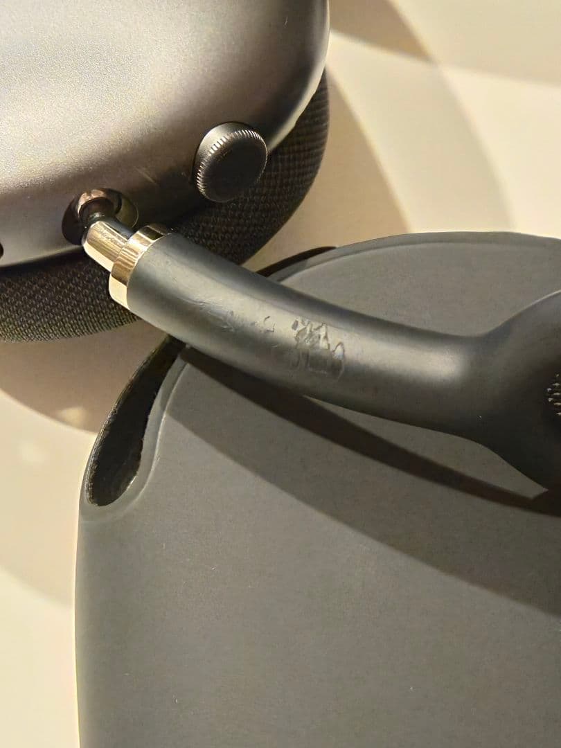 apple airpods max Lightningタイプ