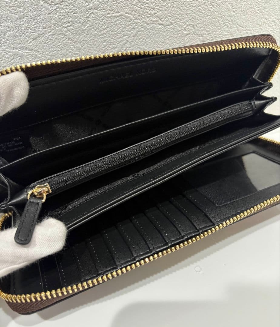 MICHAEL KORS マイケルコース長財布 TOKYO限定デザイン