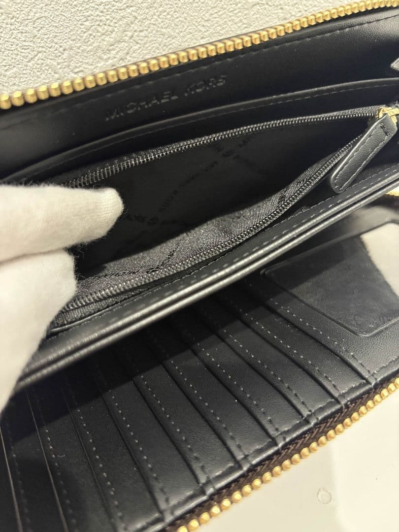 MICHAEL KORS マイケルコース長財布 TOKYO限定デザイン