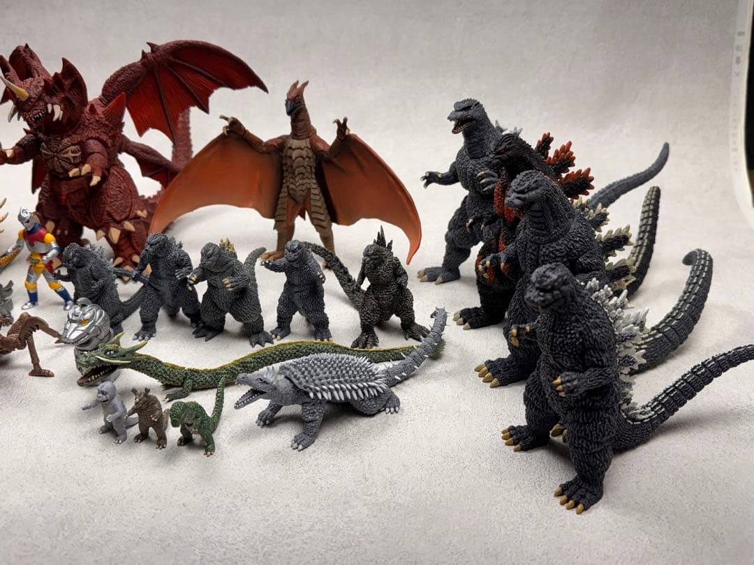 d*2様 東宝怪獣コレクションまとめ売り