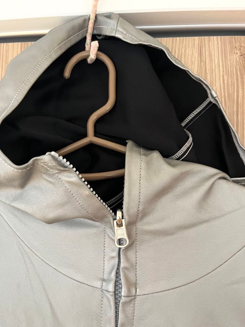 エリー　美品　YOSA チタンエッジケープ