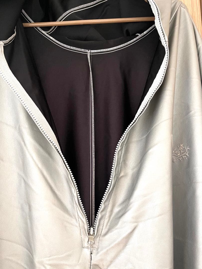 エリー　美品　YOSA チタンエッジケープ