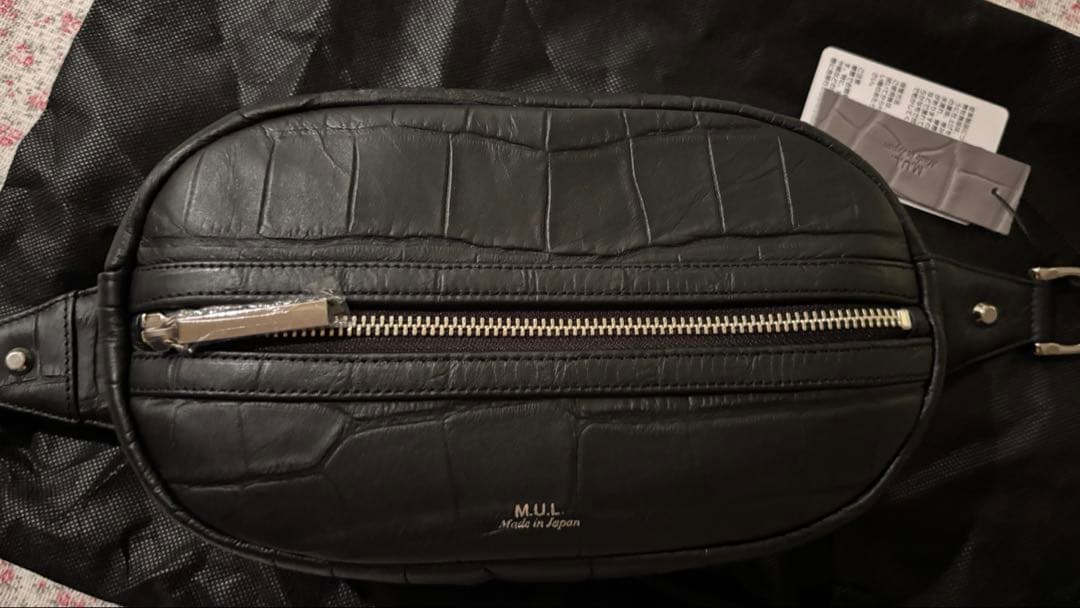 新品未使用★MUL エムユーエル　ラウンド　ボディバッグ★ レア　ブラック