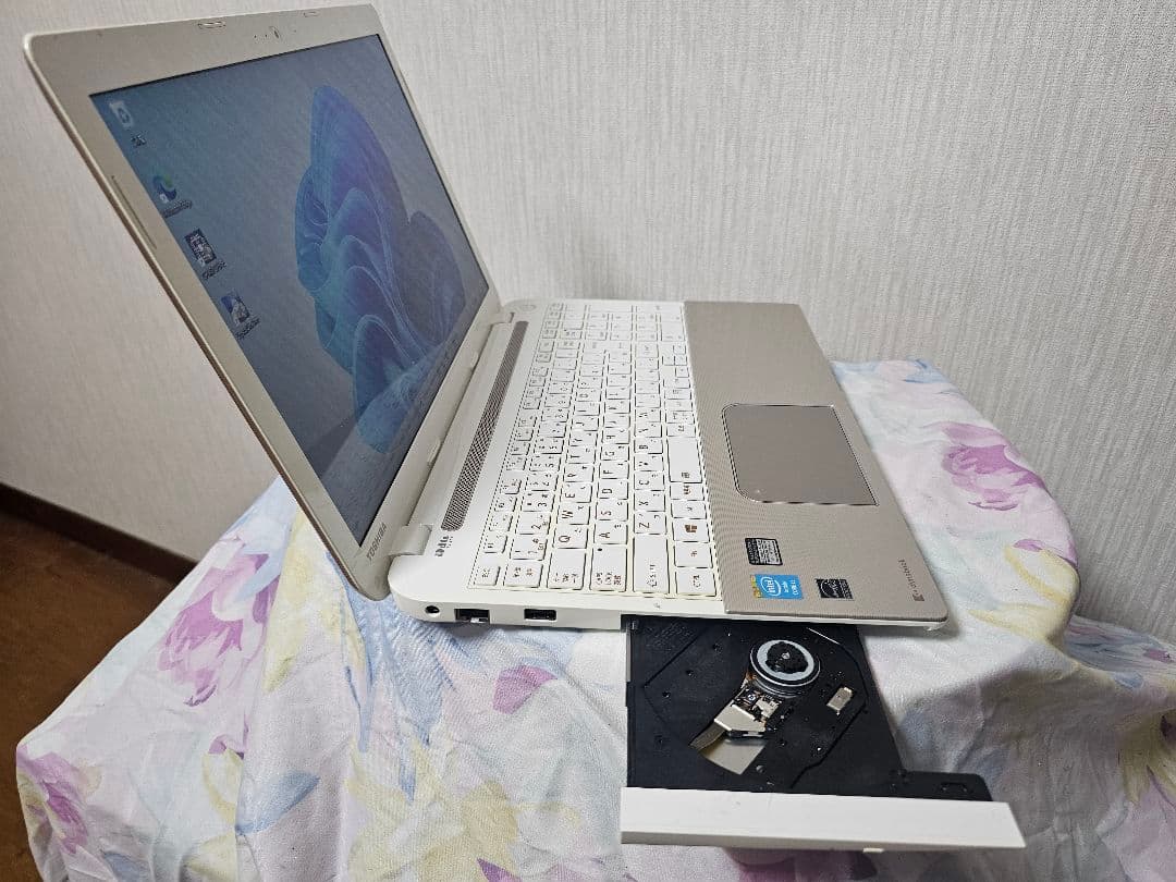 東芝Dynabook☆新品SSD256GB☆高速メモリ8GB☆MSOffice付