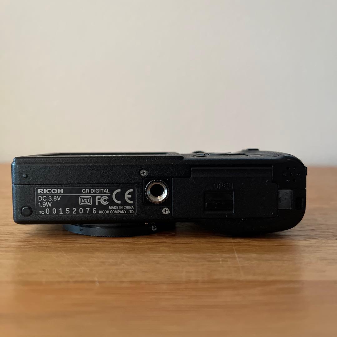 【最終価格 1/31まで限定sale】 RICOH GR DIGITAL 初代機